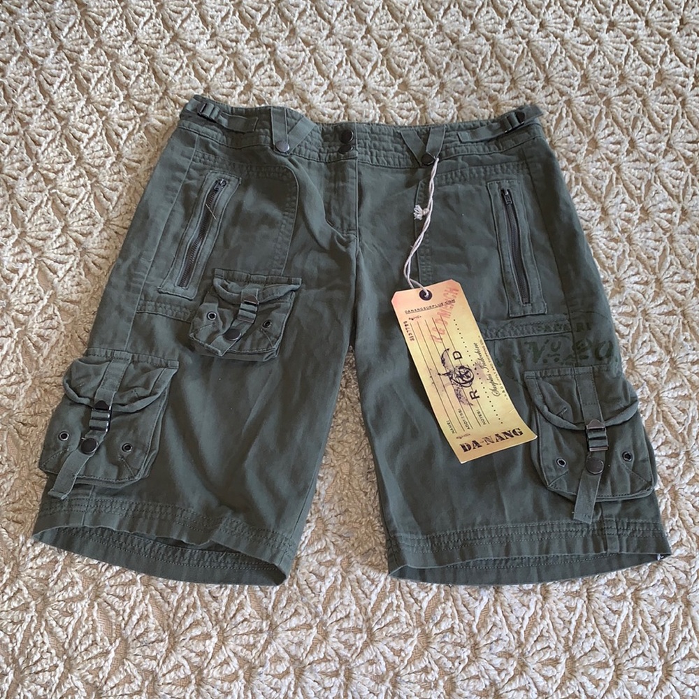 SMALL 🛍️ green cargo pocket shorts army tactical S da-nang surplus utility